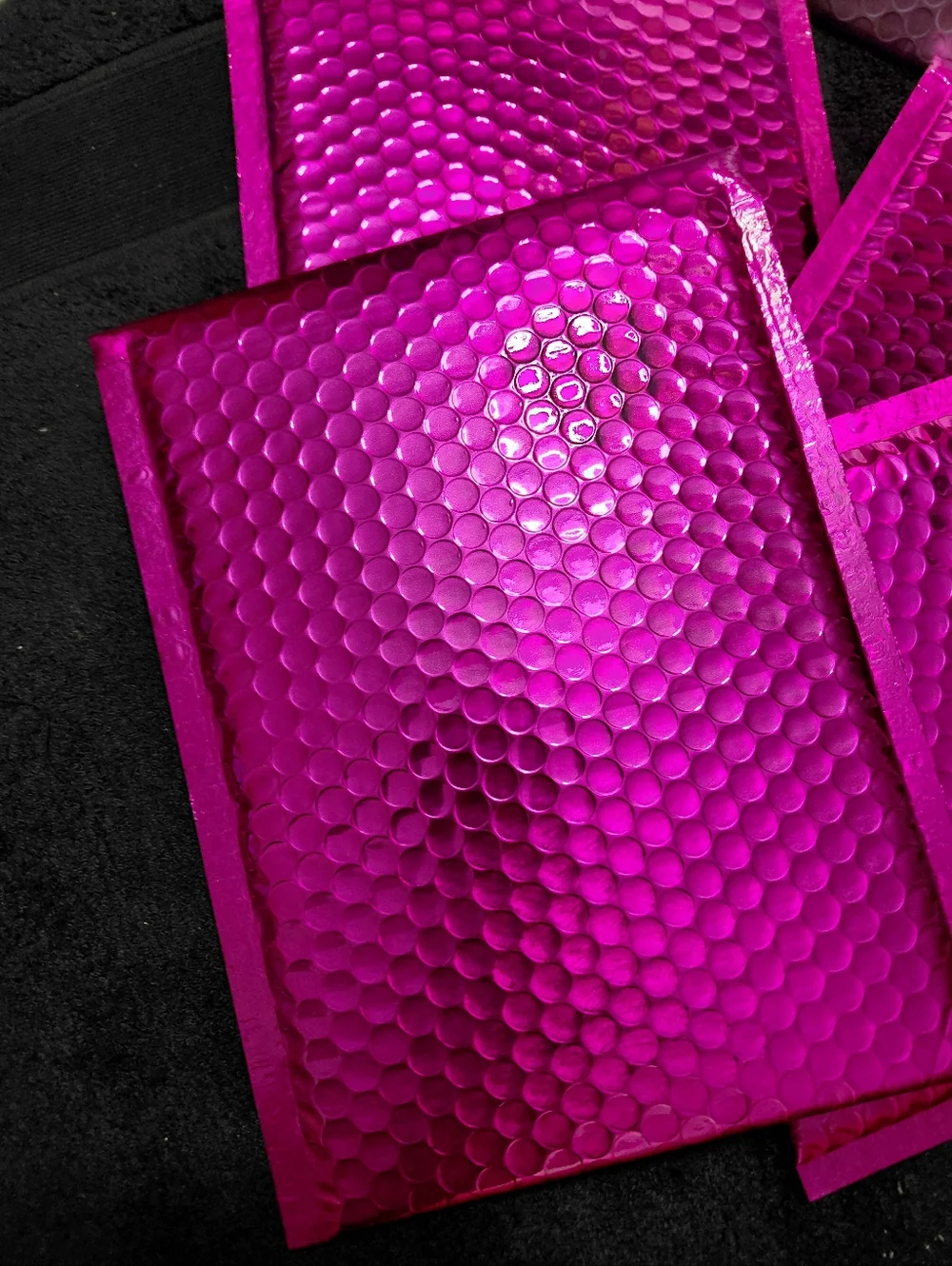 NWT -15ct. Pink/Purple Metallic Bubble Mailers 8.5x12 And 6x10 ✨️PRICE FIRM✨️ - Picture 7 of 7